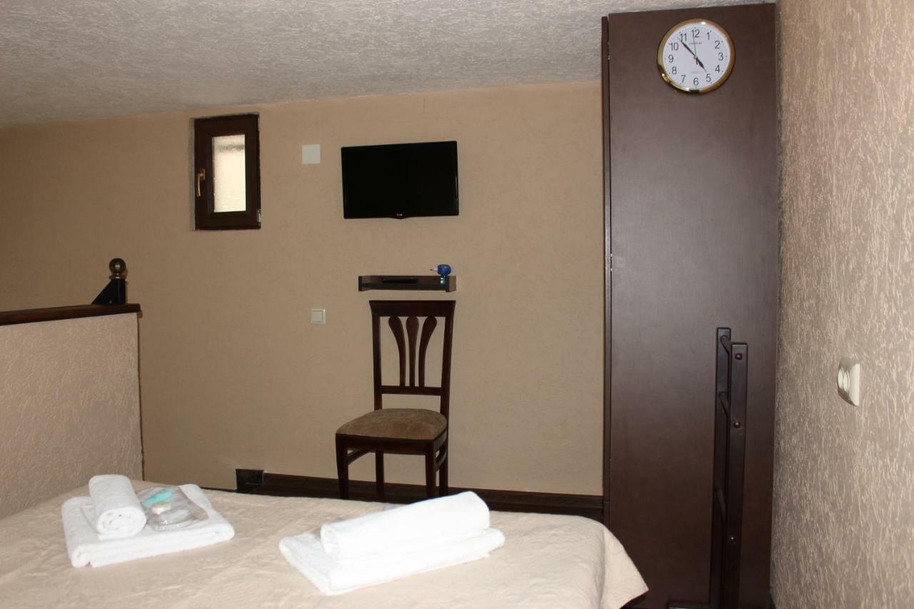 Apartment Anzi バトゥーミ エクステリア 写真